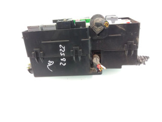 Pojistková skříňka AV6T14A142AA Ford C-MAX II 2011