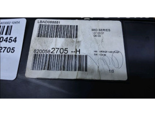 Панель приборов 8201060310, 8200582705   Renault Clio III       