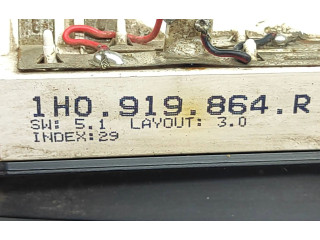 Панель приборов 1H0919864R Volkswagen Golf III