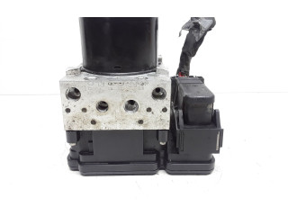 Блок АБС 31423348, P31423348   Volvo  S60  2014 - 2018 года