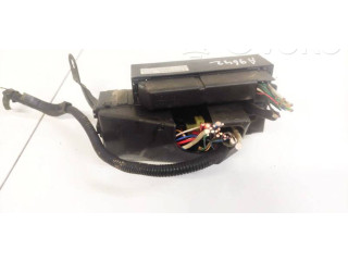 Блок предохранителей  82231SA000, 306092   Subaru Forester SG    