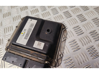 Блок управления двигателя 55585729 Opel Meriva B