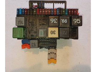 Блок предохранителей  357937039   Volkswagen Transporter - Caravelle T4    