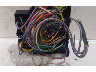 Блок предохранителей 7154-5950-30, 7154-5950-30 Ford B-MAX