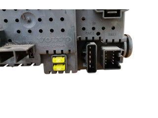 Блок предохранителей 8676391, 12217799 Volvo XC90