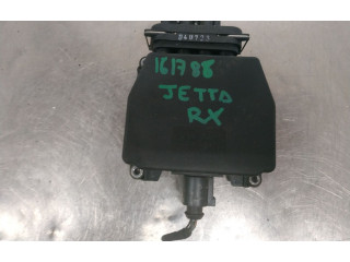 Блок управления 03G131051AE Volkswagen Jetta V