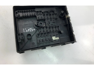 Блок предохранителей 1K0937125A Volkswagen Caddy