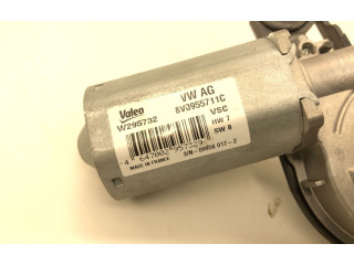 Моторчик заднего дворника 8V0955711C    Volkswagen Caddy