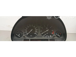 Přístrojová deska BMW 5 E39 1997 8376192, 8370082