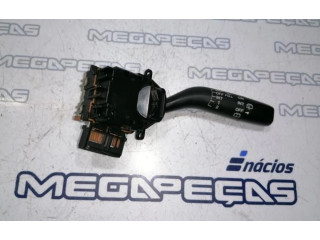 Включатель скорости стеклоочистителей 17B122   Mazda Premacy