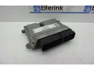 Блок управления впрыском 30729800   Volvo V50