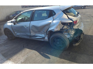 Вентилятор радиатора     8240636    Renault Clio IV 