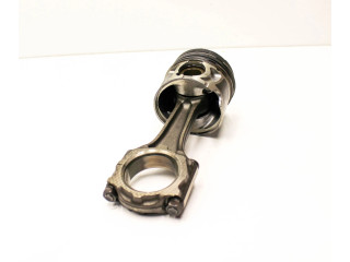 Píst 69012E24B Opel Astra J