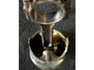  Поршень с шатуном    Jeep Grand Cherokee (WJ) для бензинового двигателя 4.0