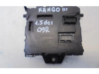 Блок комфорта Renault Kangoo II