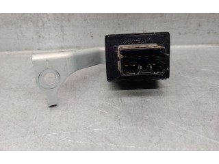 Pojistková skříňka 8198060130, 8198060130 Toyota Land Cruiser (J200) 2015