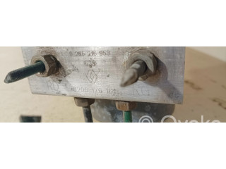 Блок АБС 0273004418, 7700432639 Renault Clio II 1998-2001 года