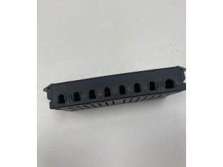 Блок предохранителей 9162323   Volvo V70    