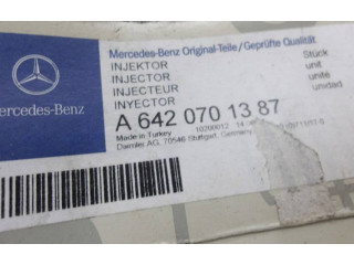 Форсунка A6420701387, 5175827AA    Mercedes-Benz R W251   