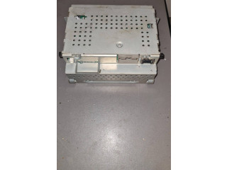 Радио/ проигрыватель CD/DVD / навигация