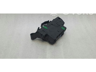 Pojistková skříňka A2305450801 Mercedes-Benz SL R230 2007