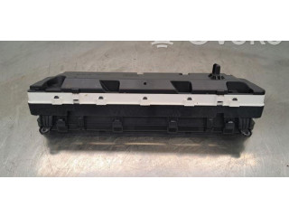 Přístrojová deska Toyota Prius c 2013 8380047840