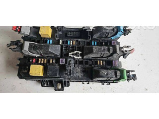 Pojistková skříňka 13220829, 5DK00866943 Opel Zafira B 2010