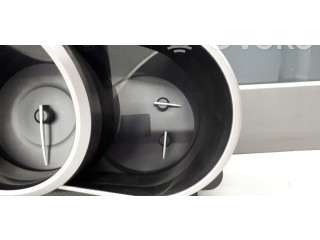 Přístrojová deska Mazda CX-7 2013 JEEH64C