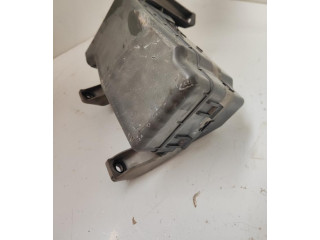 Блок предохранителей 8638A009 Mitsubishi Montero