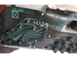 Панель приборов    Renault Clio I       