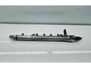 Топливная рампа 03L130089B   Audi A1  