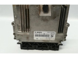 Řídící jednotka 237107632R Renault Captur 2017