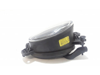 Передняя противотуманная фара