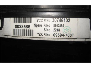 Панель приборов 30746102, 8602885   Volvo S60       