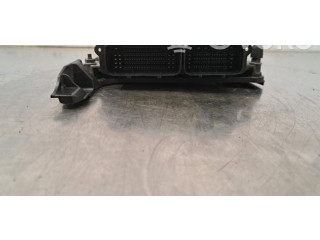 Блок управления двигателя 9832694380   Peugeot Partner III