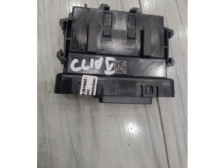 Блок управления    Renault Clio V