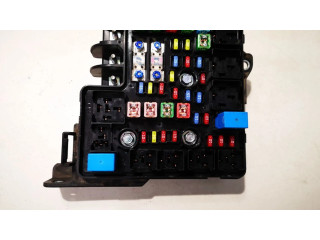 Блок предохранителей  919502h020, 91950-2h020   KIA Ceed    