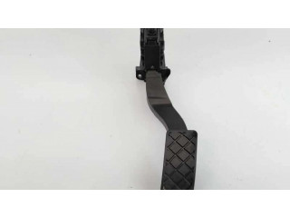 Педаль акселератора