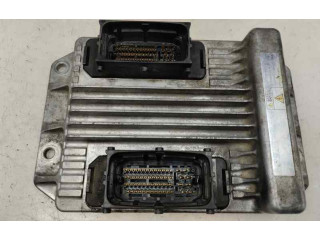 Блок управления двигателя    Opel Combo C