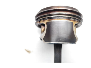 Píst M270.910, 270.910   Mercedes-Benz GLA W156    M270.910 