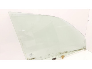 Основное стекло передних дверей (четырехдверного автомобиля)