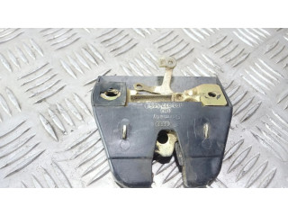 Замок задней крышки