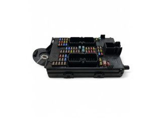 Блок предохранителей 32209198   Volvo XC90    