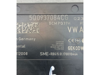 Блок комфорта 5Q0937084CG, 011700110464 Audi Q2 -