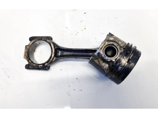 Píst Volkswagen PASSAT B5.5