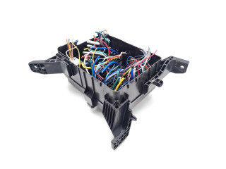 Pojistková skříňka Suzuki SX4 S-Cross 2015