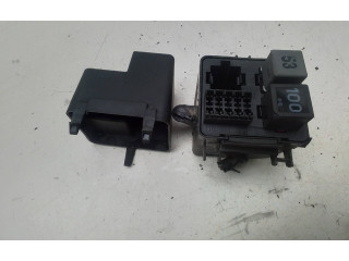 Блок предохранителей  1J0941389B   Audi A3 S3 8P    