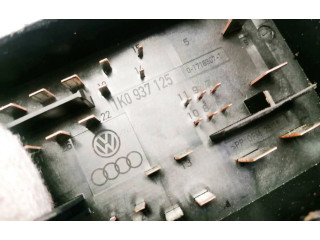 Блок предохранителей  1K0937125   Skoda Octavia Mk2 (1Z)    
