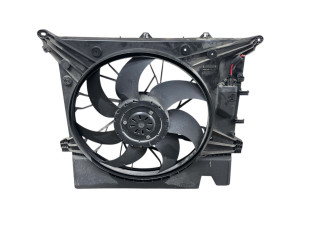 Электрический вентилятор радиаторов 30612864    Volvo XC90