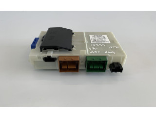 Блок предохранителей  30765624AE, 30765624AE   Volvo V70    